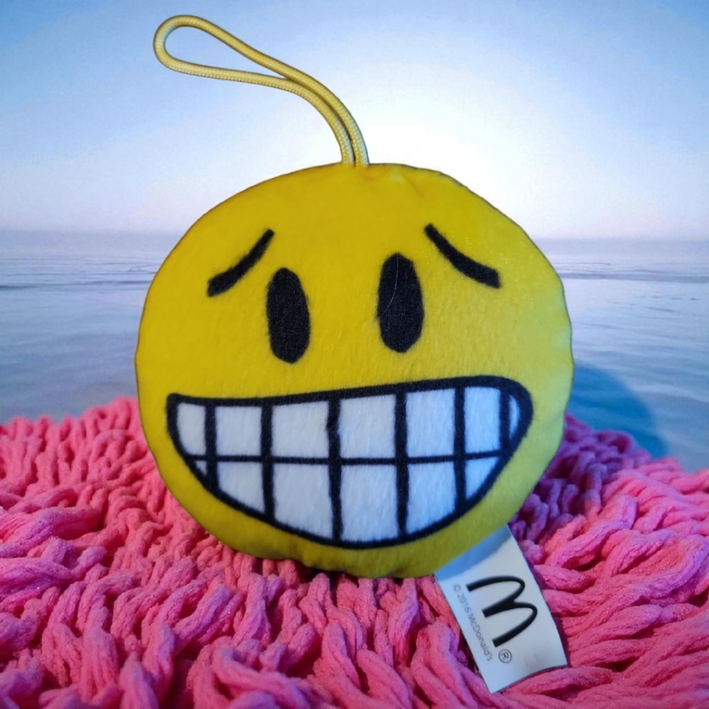 2016 McDonald's Happy Meal "AHH" #14 Toy Emoji Movie Plush Stuffed Grin Smile
